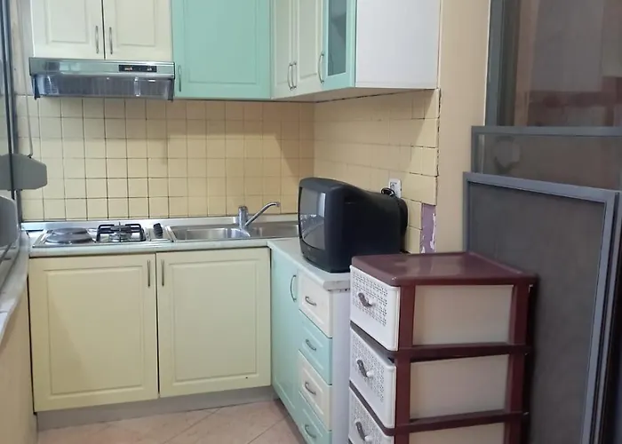 Apartament E&b Cosy 4 *